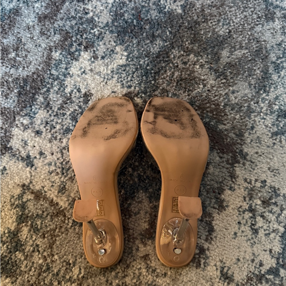 PrettyLittleThing Nude Clear Cake
Stand Heel Mule Sandals - Picture 16 of 16